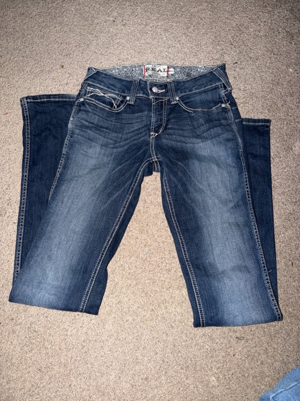 Ariat Women's Straight Leg Jeans in Medium Dark Blue